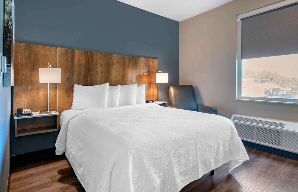 Extended Stay America Premier Suites - Titusville - Space Center 12/25