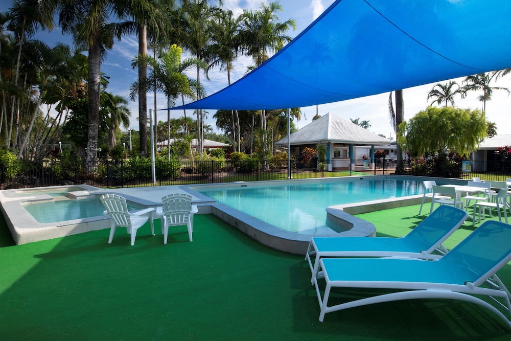 Mission Beach Resort 41/75