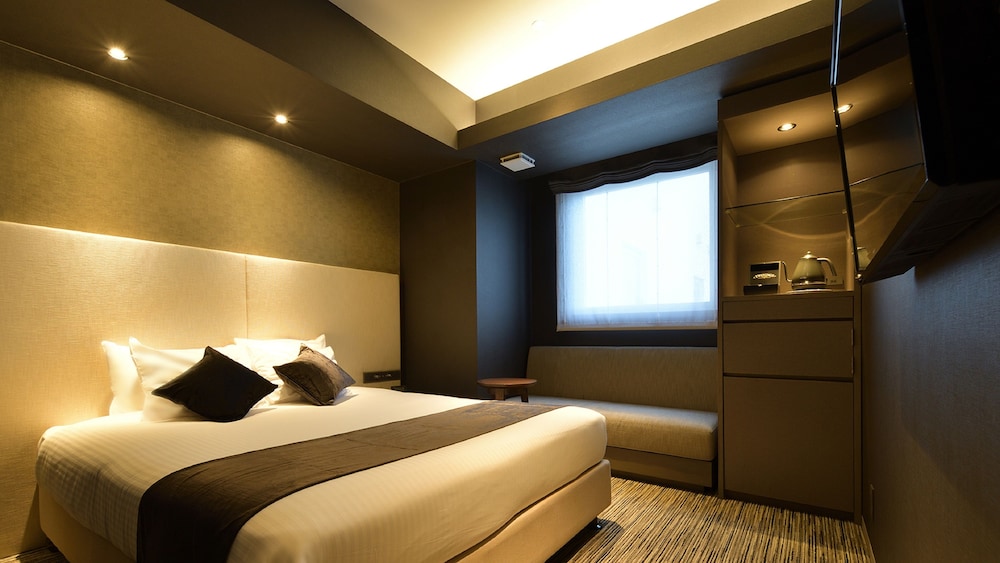 Hotel Aqua Citta Naha by WBF 17/83