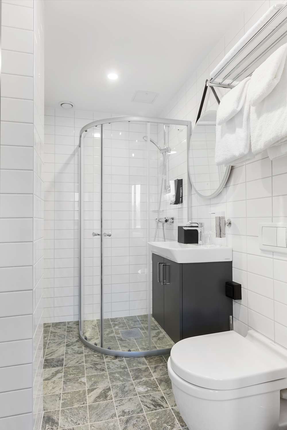 Sure Hotel Studio by Best Western Bromma 27/29