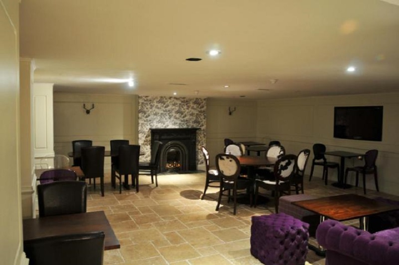 Royal George Hotel 24/25