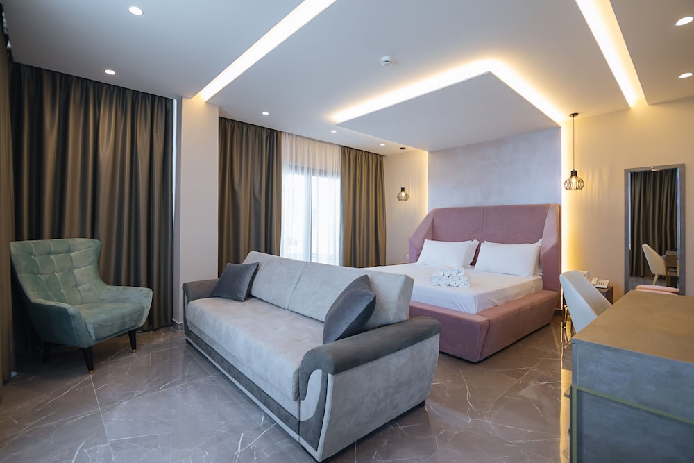 Brilliant Hotel & SPA Golem 14/43