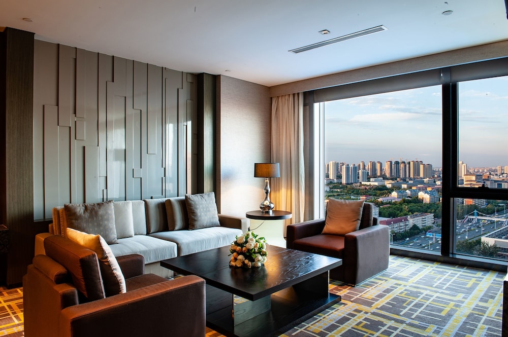 Hyatt Regency Tianjin East 46/73