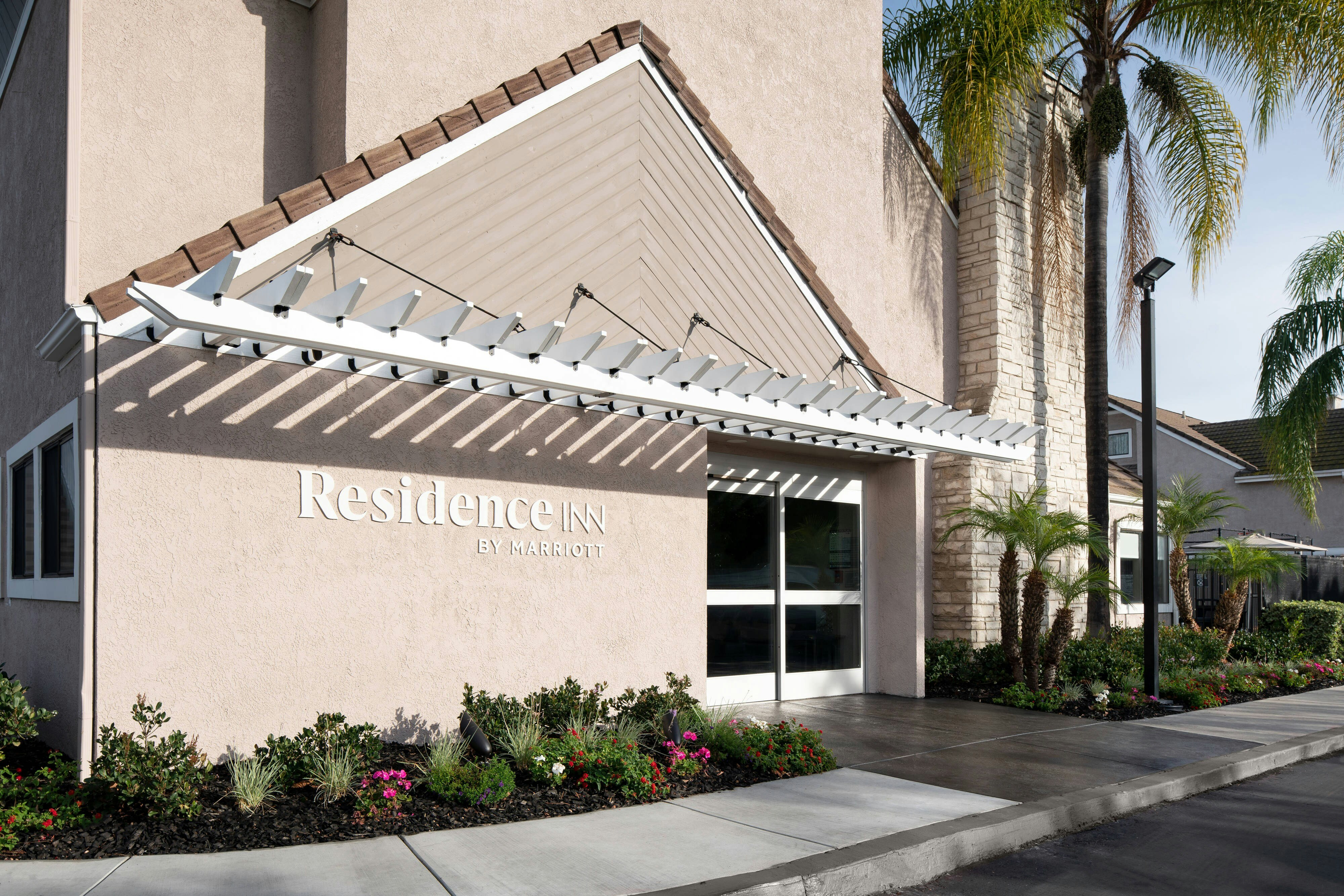 Residence Inn Anaheim Placentia Fullerton 6/50