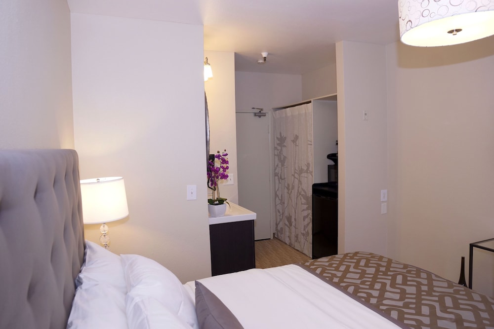Urban Boutique Hotel 41/82