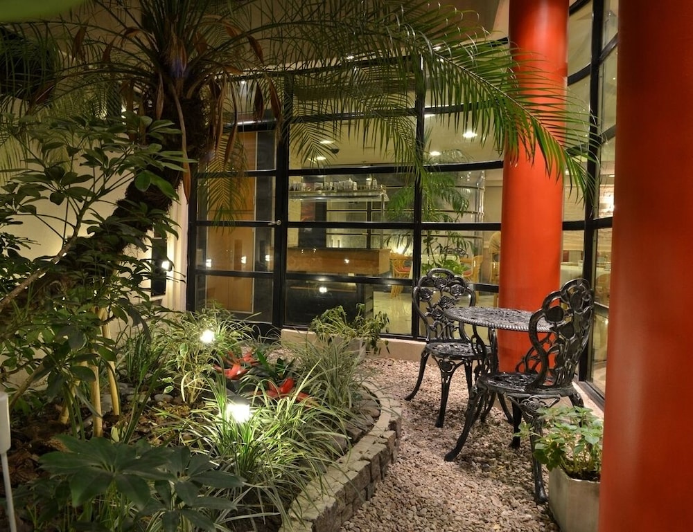 Sarmiento Palace Hotel 3/50