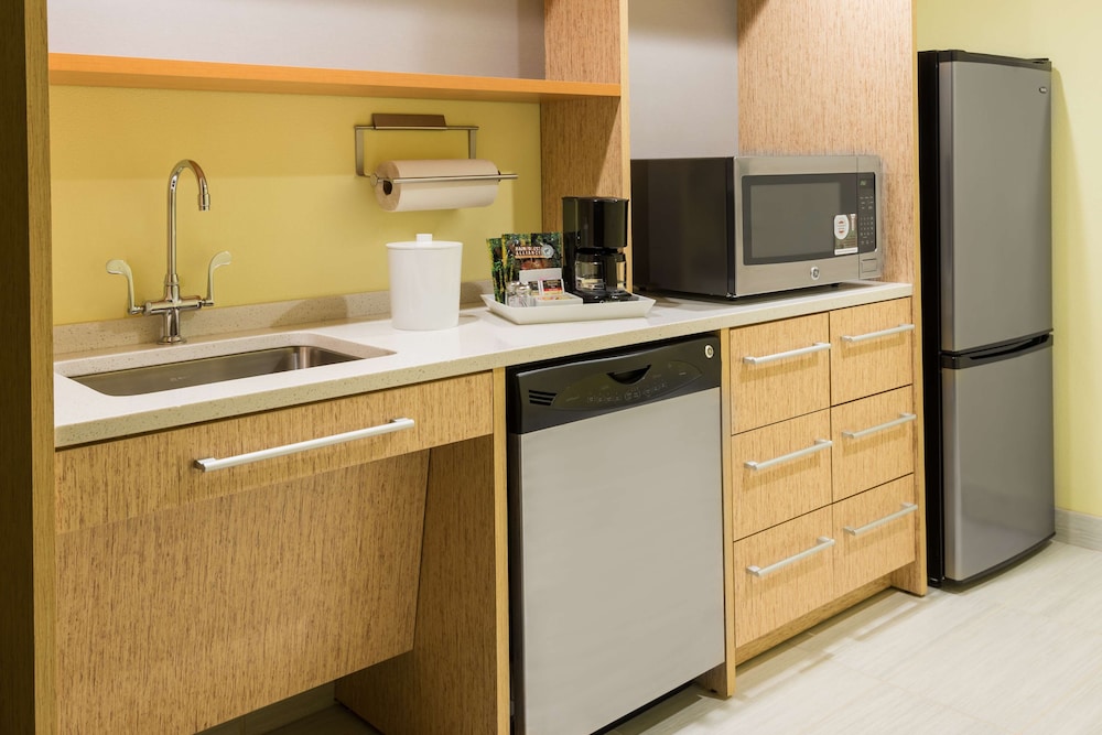 Home2 Suites By Hilton Buffalo Airport/Galleria Mall 9/44