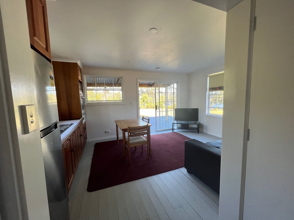 Glenaire Apartments on Frazer St 11/32