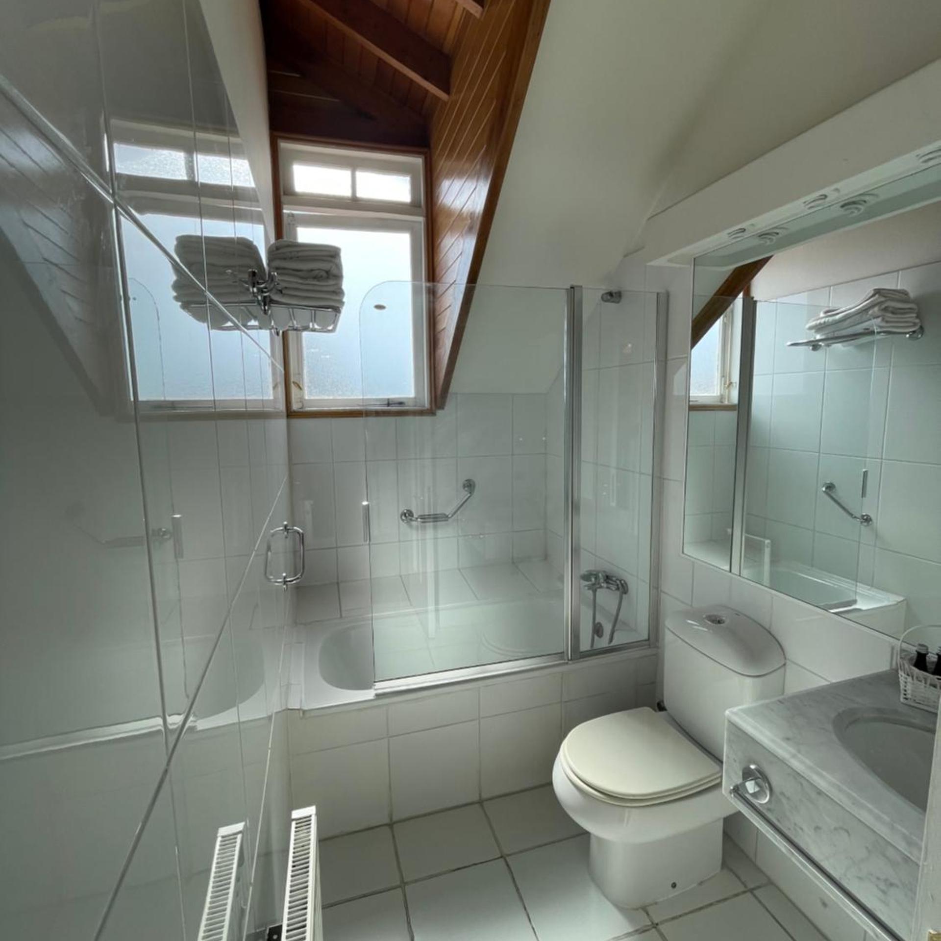 Somerscales Hotel Boutique 44/48