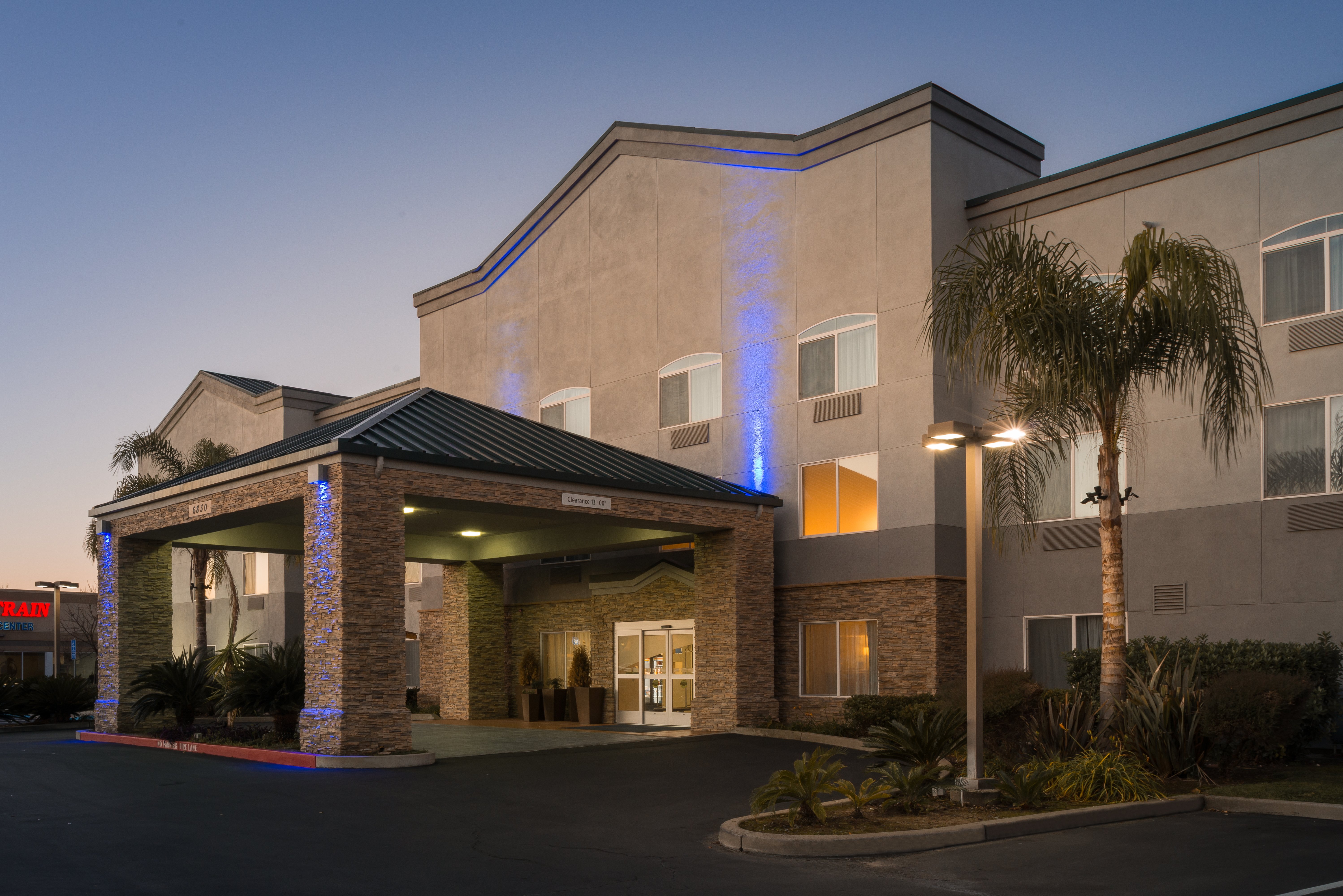 Holiday Inn Express Rocklin - Galleria Area 2/44