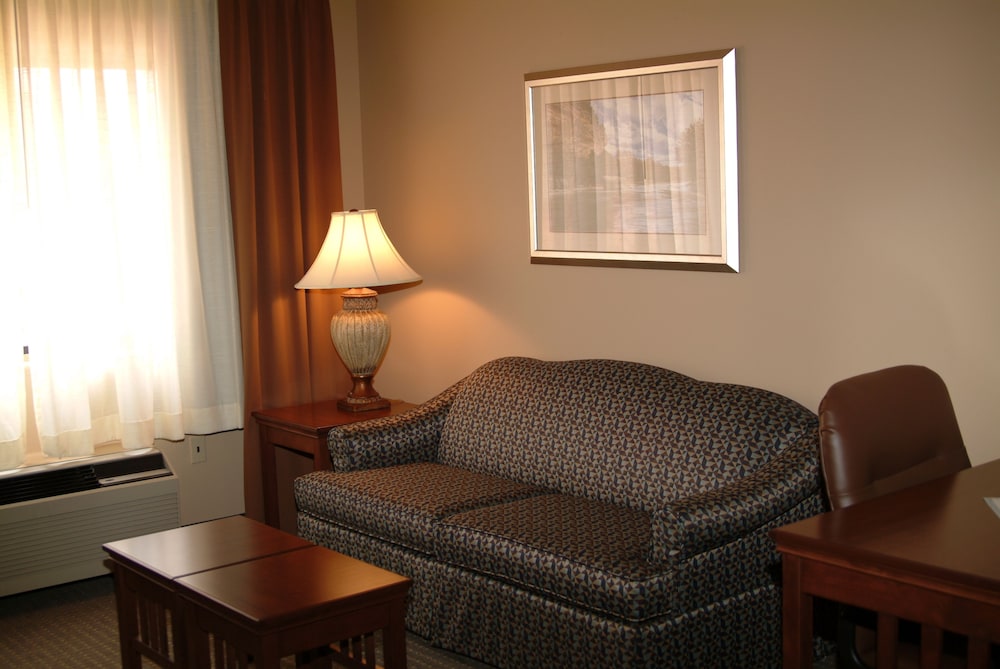 Staybridge Suites Lubbock 38/60