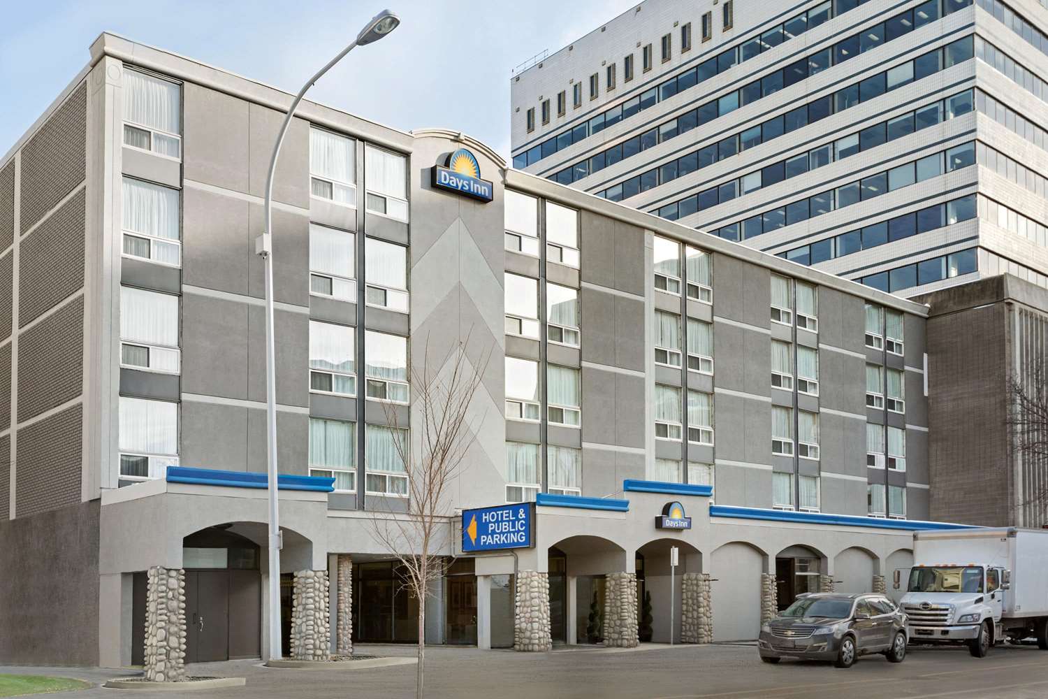 Days Inn by Wyndham Edmonton Downtown 37/38