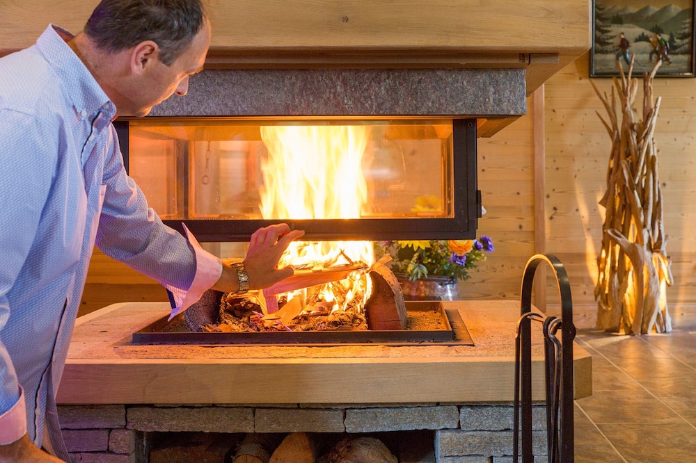 Chalet-Hotel Le Beausoleil, The Originals Relais (Hotels-Chalets de Tradition) 32/35