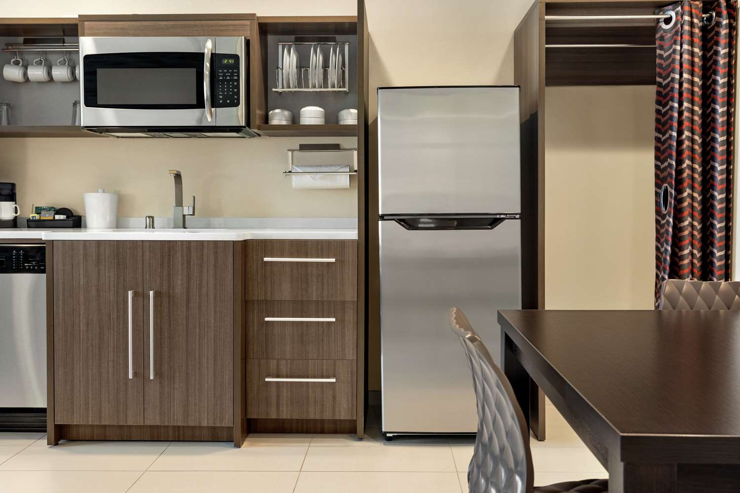 جناح بسرير كينج بغرفة نوم واحدة، Home2 Suites by Hilton Minneapolis University Area 3/3