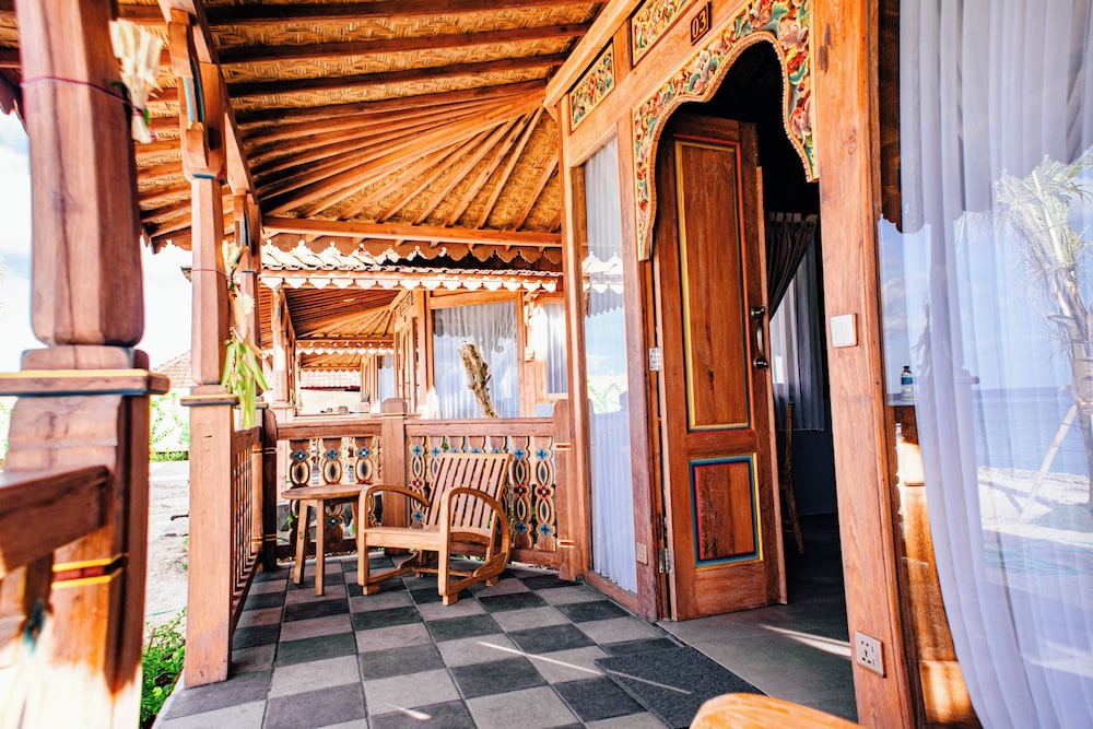 Blue Harbor Beachfront Villas Resto 12/48