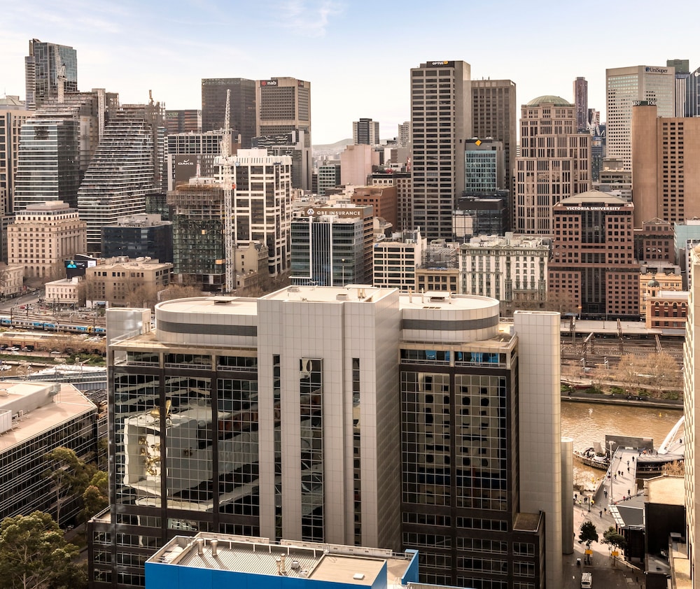Oaks Melbourne Southbank Suites 38/47