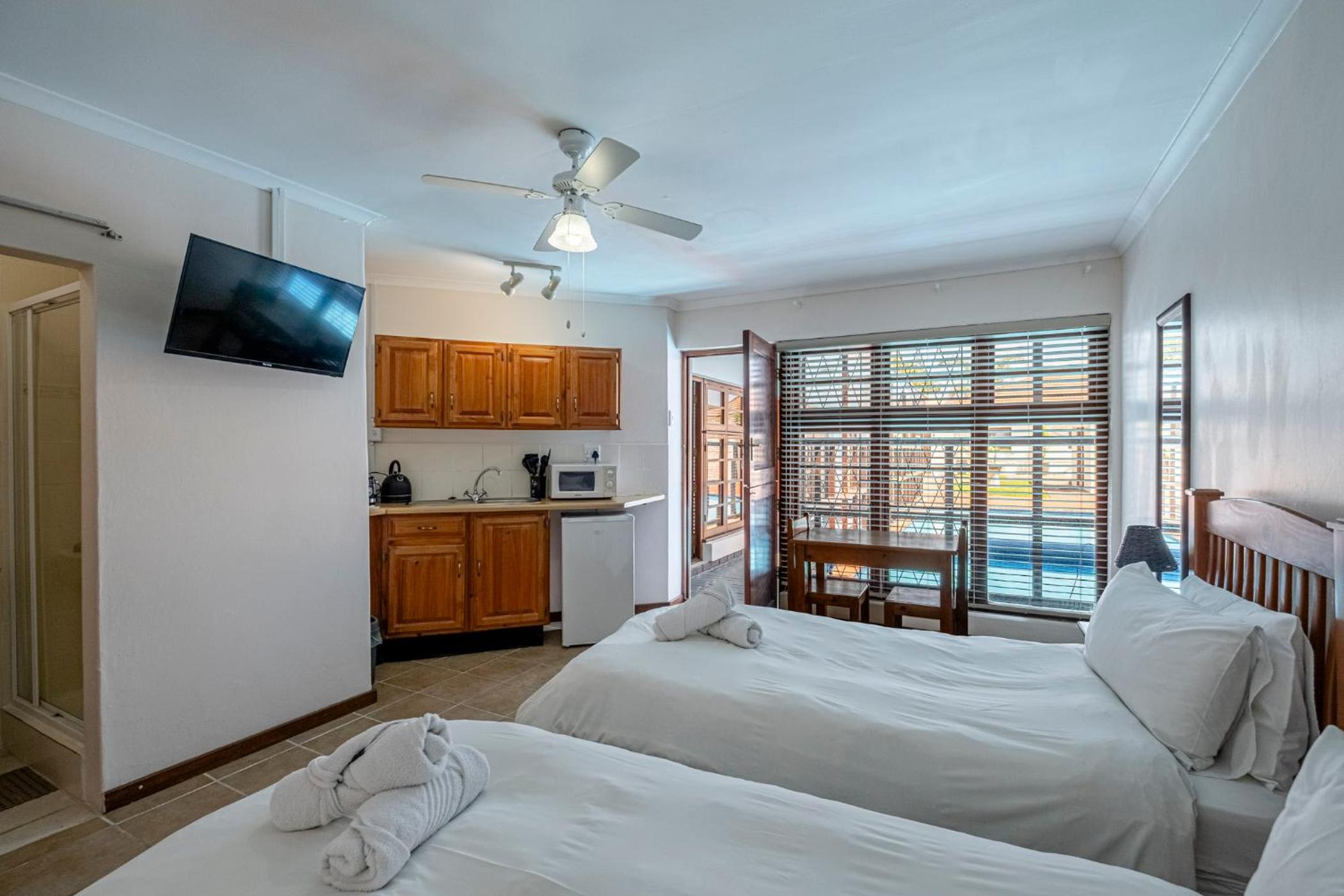 5 Third Avenue Guest House 8/28