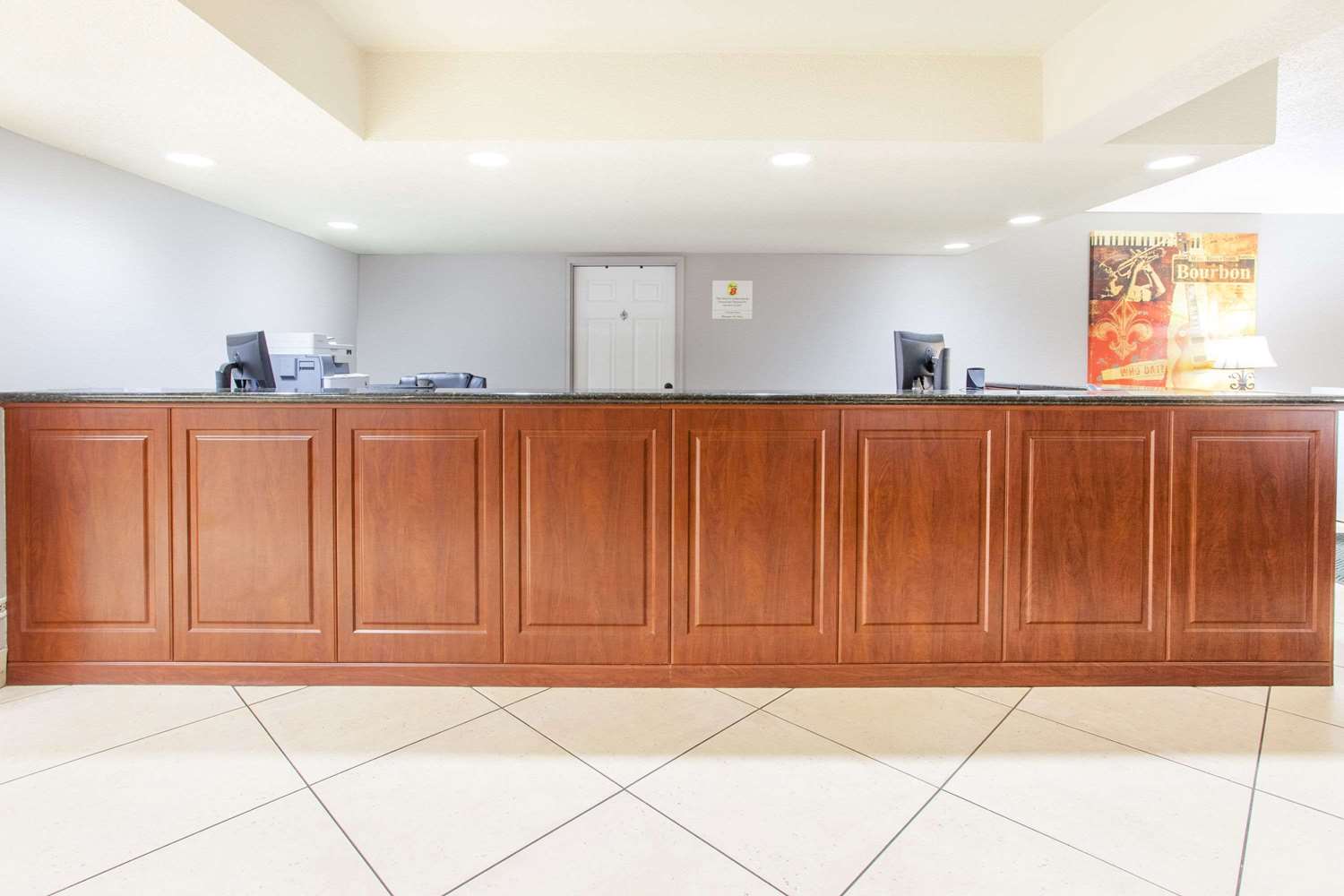 Super 8 By Wyndham Monroe West 3/9