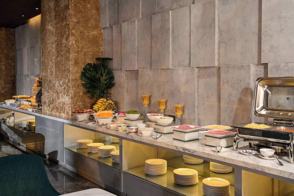 Acnos Hotel 50/50