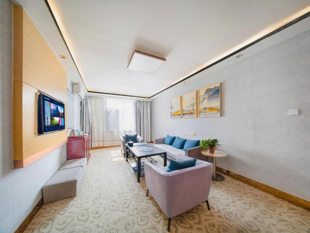 Greentree Inn Binzhou Wudi Ginza Square Express Hotel 33/47