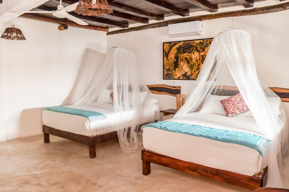 Hotel Zomay Holbox 25/91