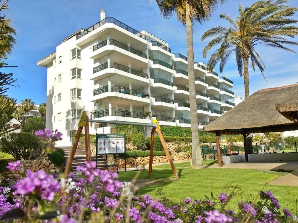 Sky Sea Holidays Calahonda 5/43