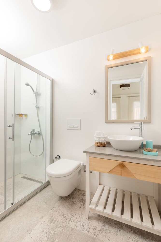 Monza House Otel 44/49