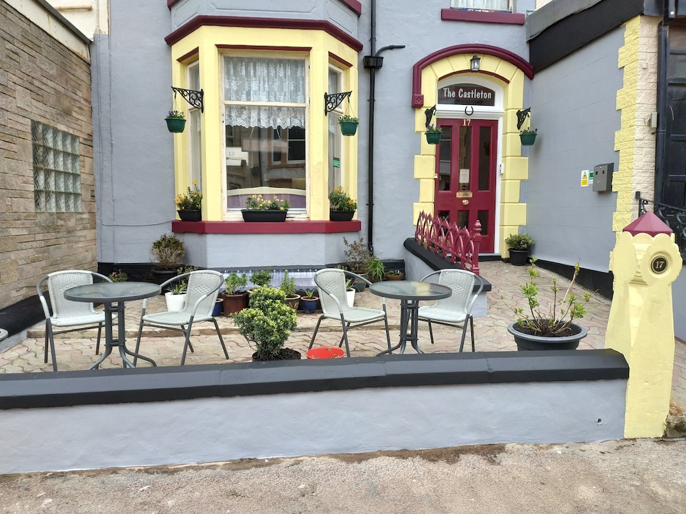 Castleton Hotel 27/45