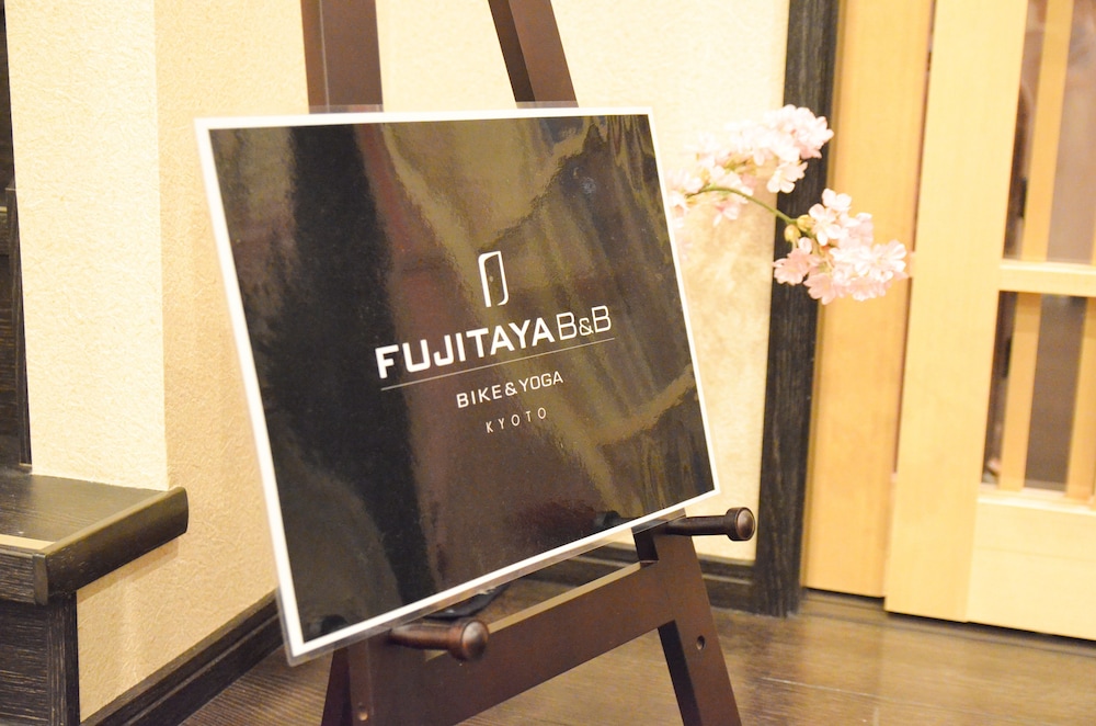 Fujitaya Bnb 22/50