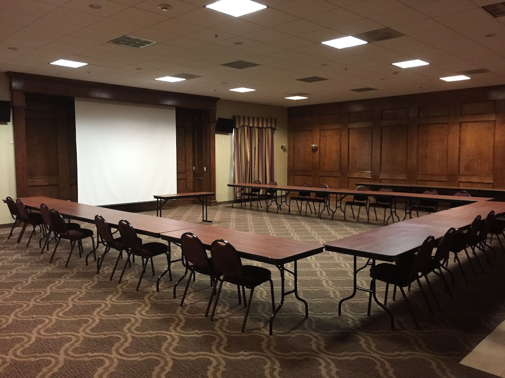 Ashmore Inn and Suites 43/61