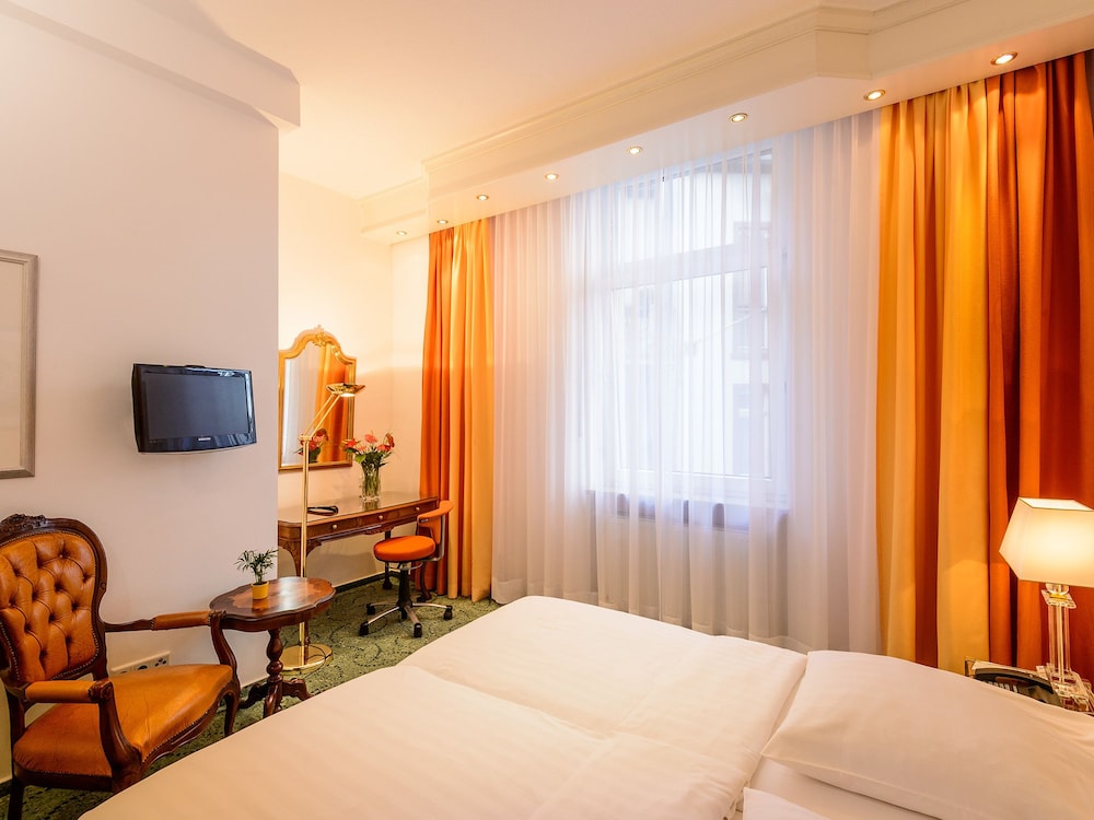 Hotel Palmenhof 19/68