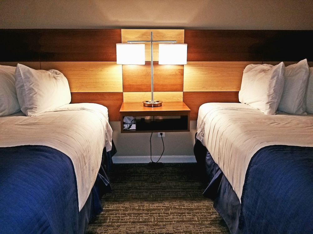 Hampton Village Resort 11/54