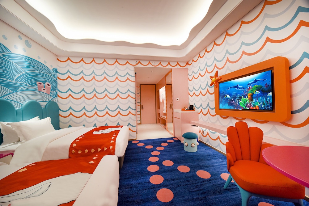 Dolphin Bay Hotel 9/38