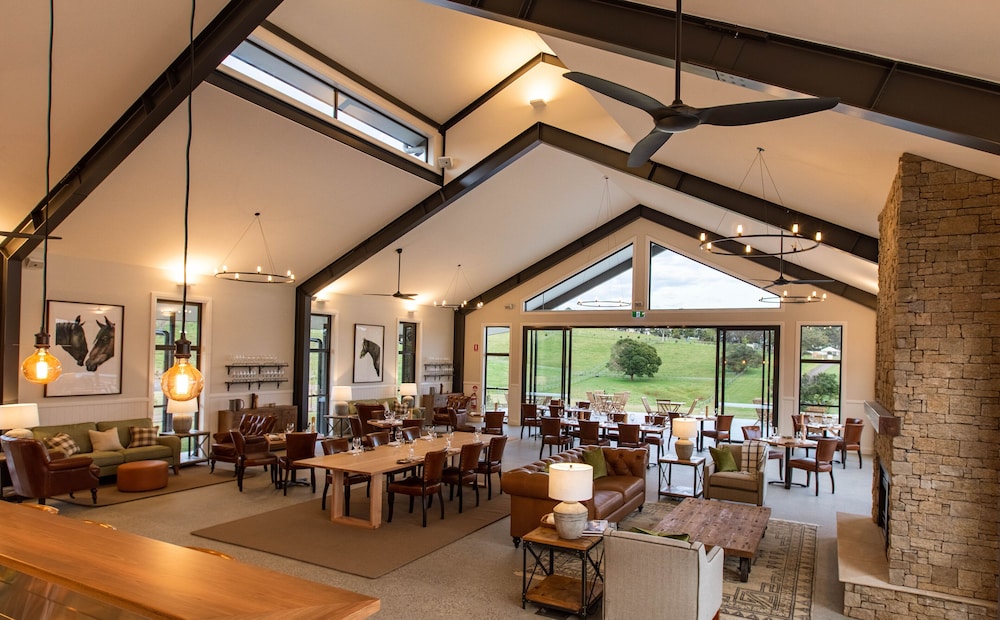 Beechmont Estate 27/50