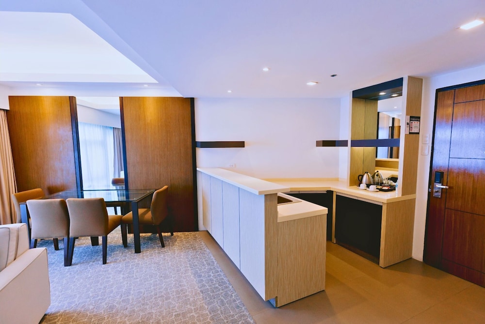 Arterra Hotel and Resort 5/50