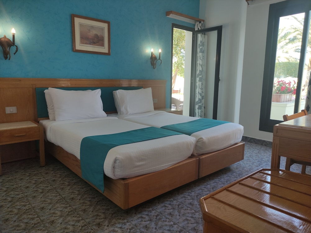 One Bedroom Bungalow