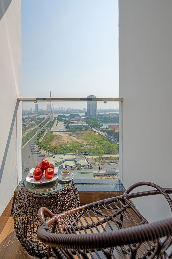 Gold Plaza Hotel Da Nang 41/50