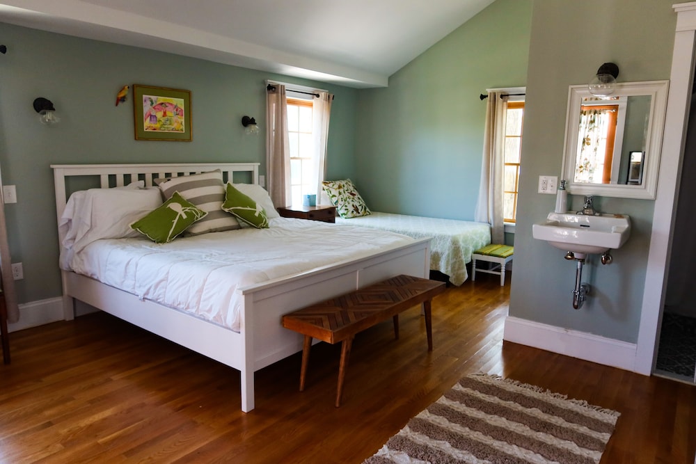The Chalfonte Hotel 7/50