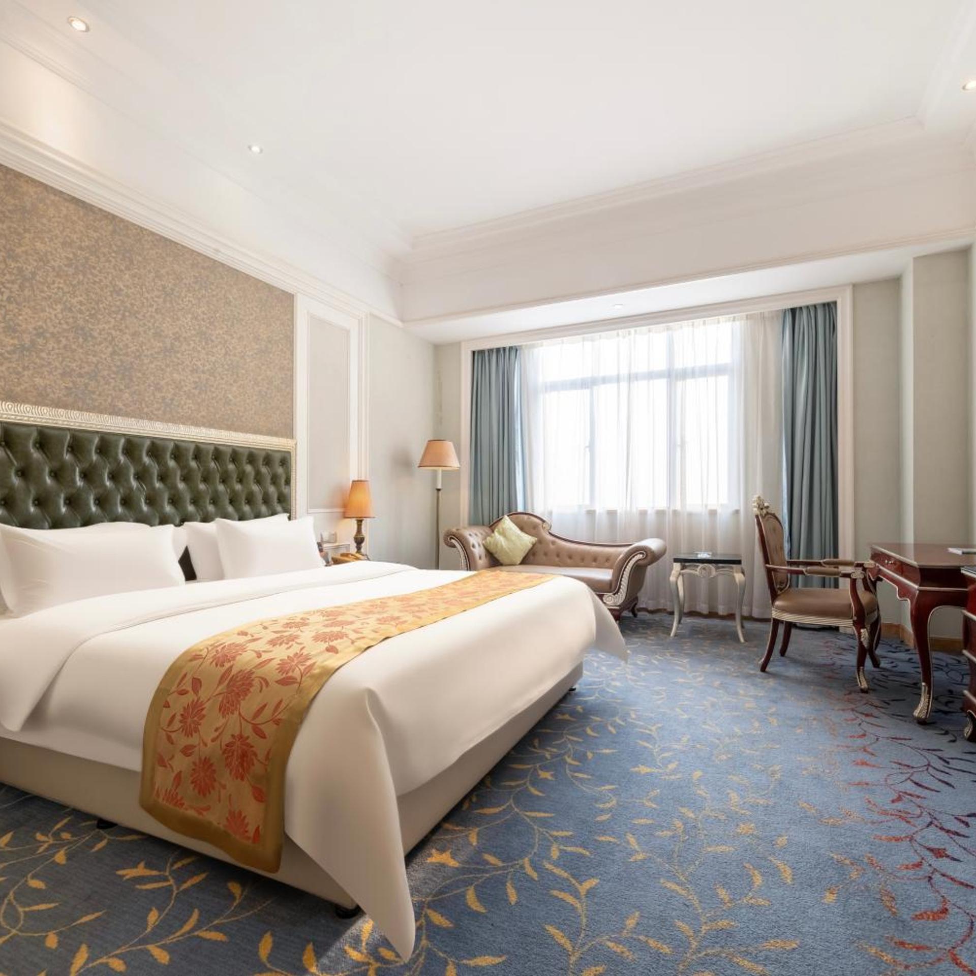 Yinquan Hotel 10/46