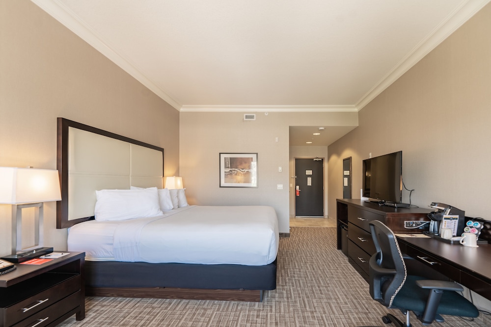 Kanata Kelowna Hotel and Conference Centre 16/47