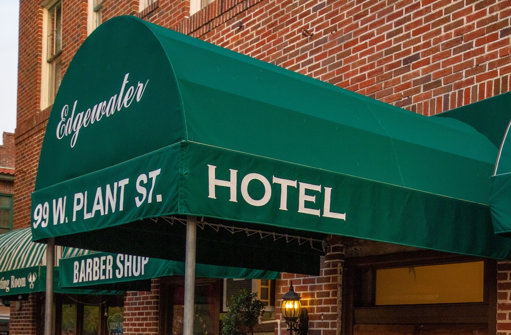 Edgewater Hotel 1/50