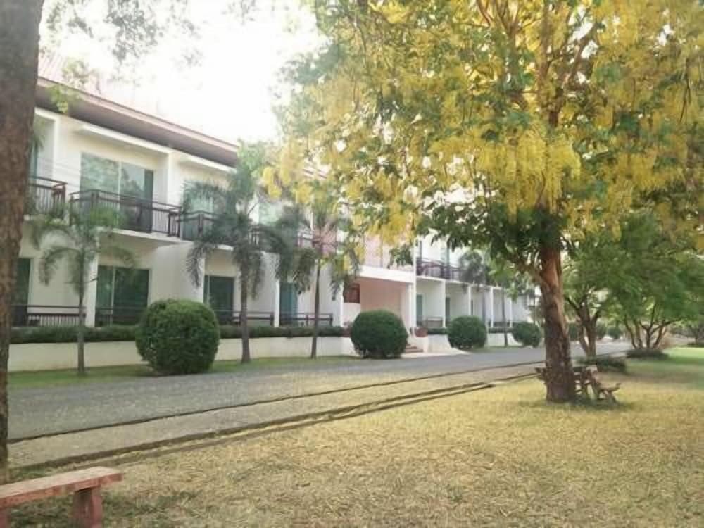 Fuengfah Riverside Garden Resort Chiang Mai 44/48