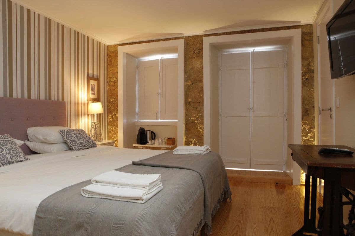 Comfort, Double or Twin Bed