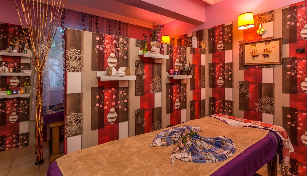 Ozlem Garden Hotel 31/62