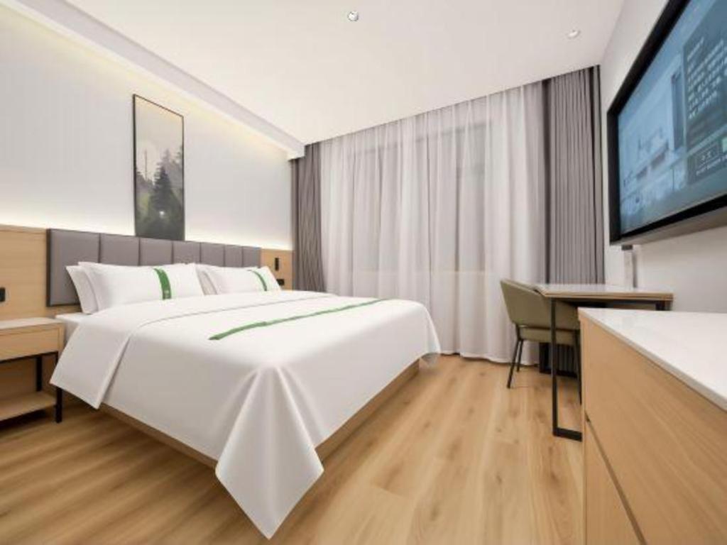 GreenTree Inn ShangHai Fengxian District XiaoTang Road Hotel 32/50