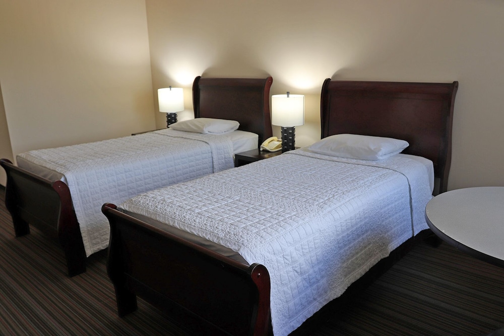 Harmon Loop Hotel 17/36