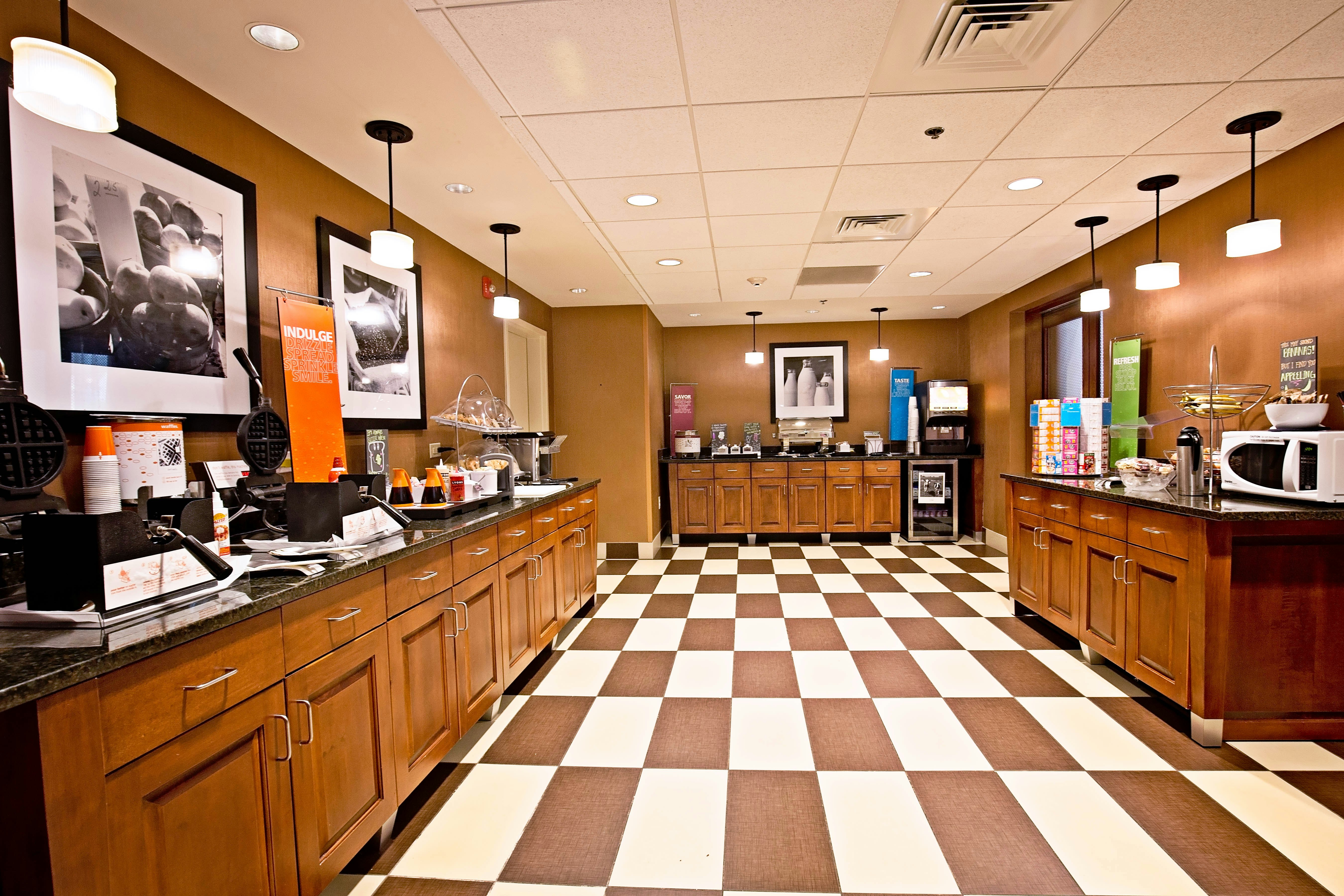 Hampton Inn Suites Jacksonville 3/25