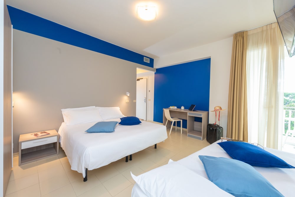 L'alba Hotel 45/72
