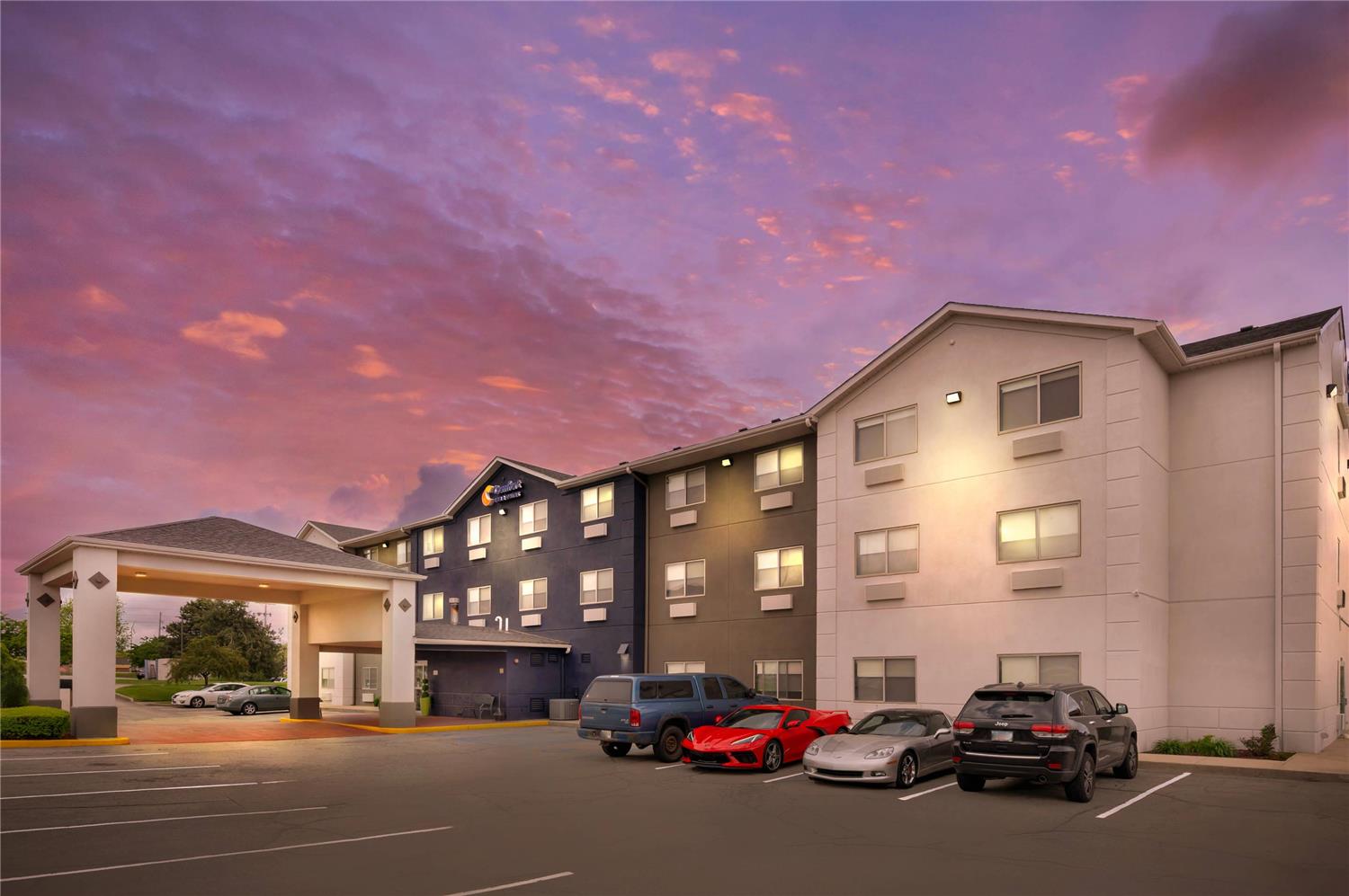 Comfort Inn & Suites North Greenfield 21/21