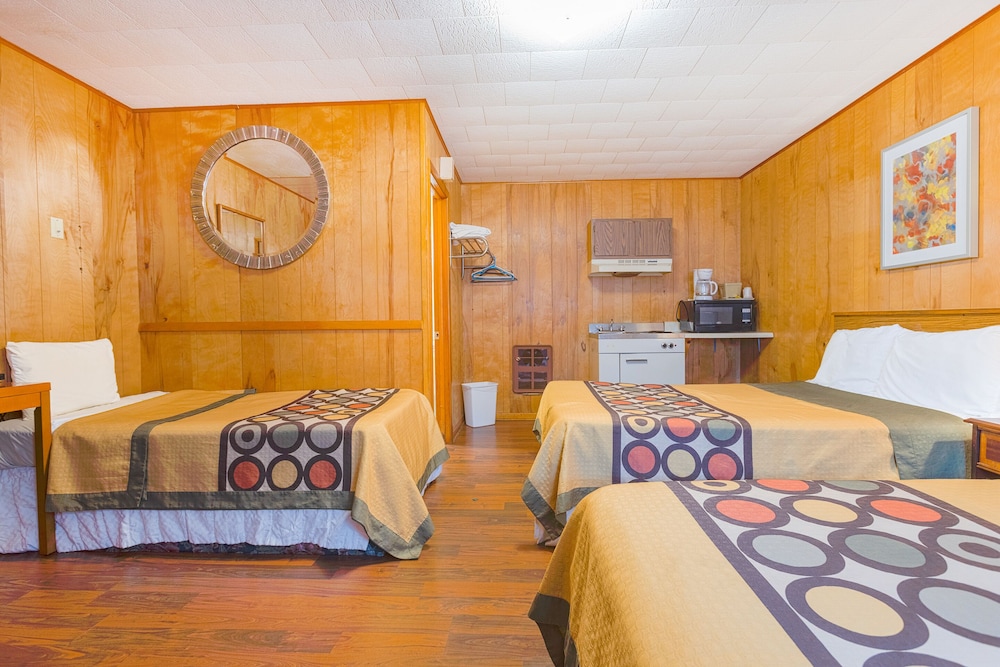 Parkside Motel by OYO Meadville Conneaut Lake 27/50
